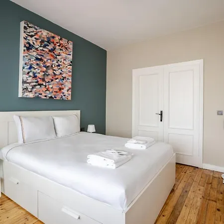 Elegant 3bd Bosphorus Views Chic Kadikoy #384 Appartement Istanboel