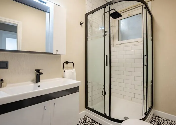 Elegant 3bd Bosphorus Views Chic Kadikoy #384